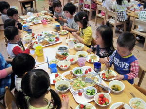 しらかば保育園幼児食事